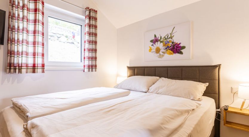 Photo of mit 4 Schlafzimmern & Sauna Holiday Home 5