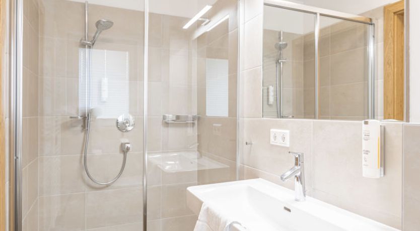 Photo of mit 4 Schlafzimmern & Sauna Holiday Home 5