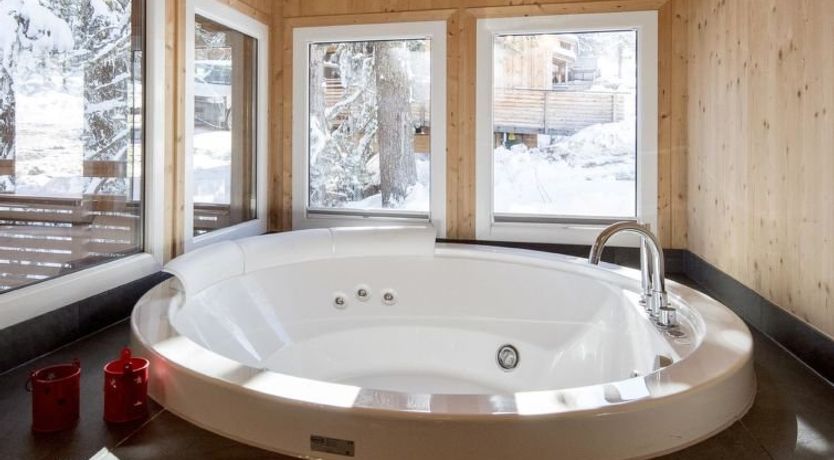 Photo of #30 mit IR-Sauna & Sprudelbad innen Apartment 35