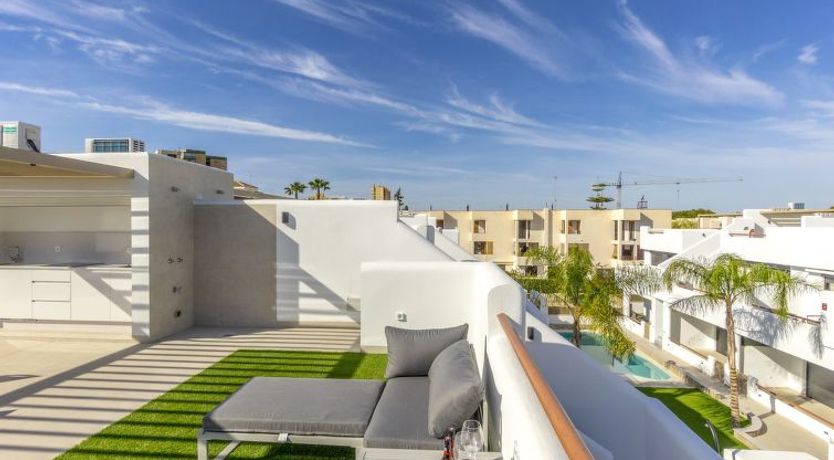 Photo of Tropical Beach Penthouse