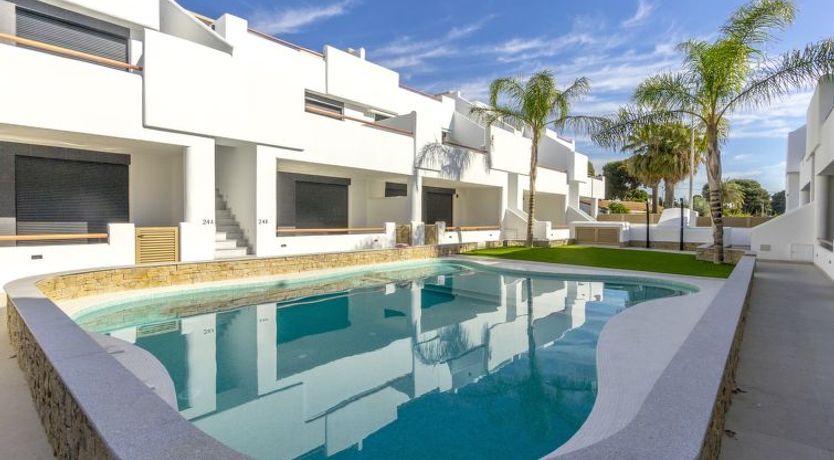 Photo of Tropical Beach Penthouse