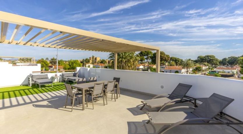Photo of Tropical Beach Penthouse