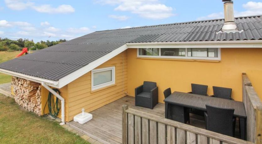 Photo of "Adelbert" - 400m from the sea