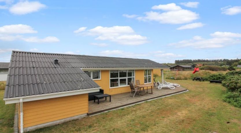 Photo of "Adelbert" - 400m from the sea