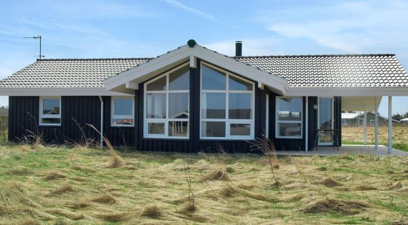 Photo of "Alana" - 346m from the sea