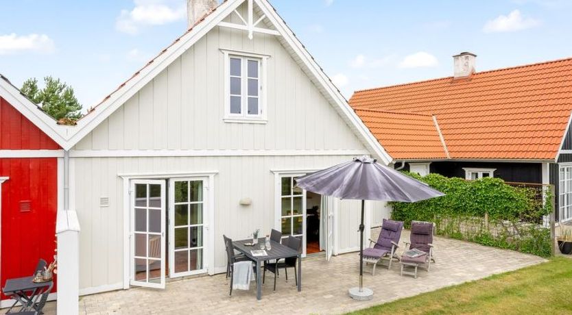 Photo of "Bratko" - 800m from the sea