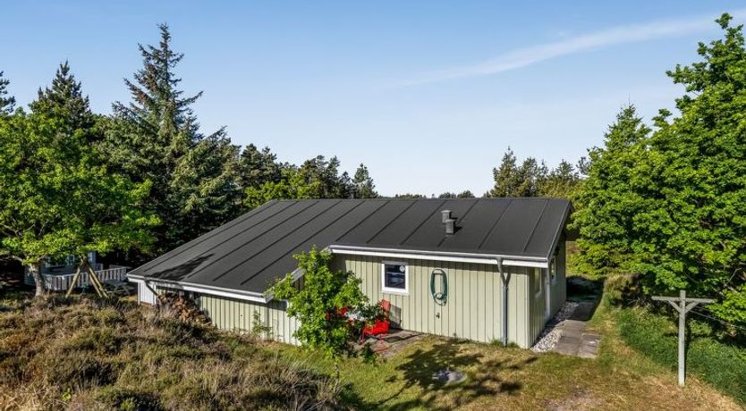 Photo of "Karlotta" - 2.2km from the sea