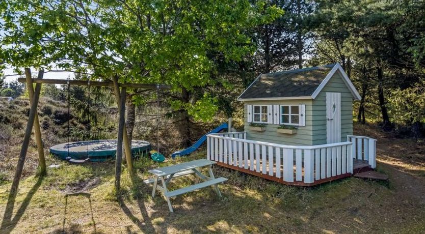 Photo of "Karlotta" - 2.2km from the sea