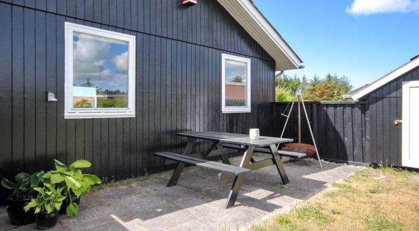 Photo of "Engelbertine" - 900m from the sea