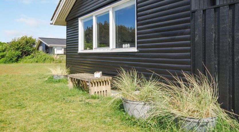 Photo of "Engelbertine" - 900m from the sea