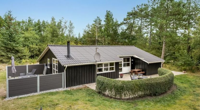 Photo of "Troen" - 3.8km from the sea