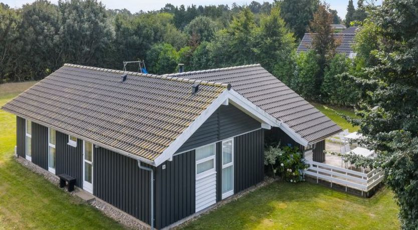 Photo of "Ønevus" - 550m from the sea