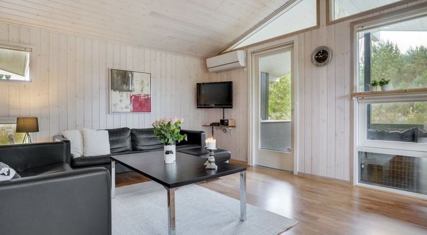 Photo of "Ruzica" - 3.9km from the sea