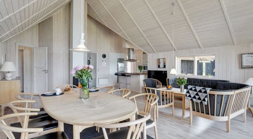 Photo of "Allin" - 1km from the sea