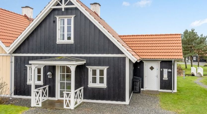 Photo of "Folkmar" - 800m from the sea