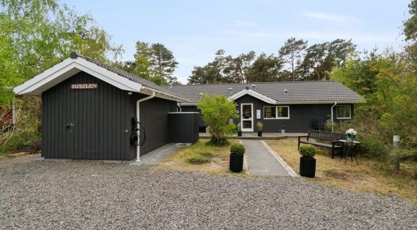 Photo of "Bergulv" - 75m from the sea