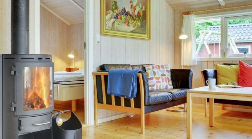 Photo of "Lyra" - 800m from the sea