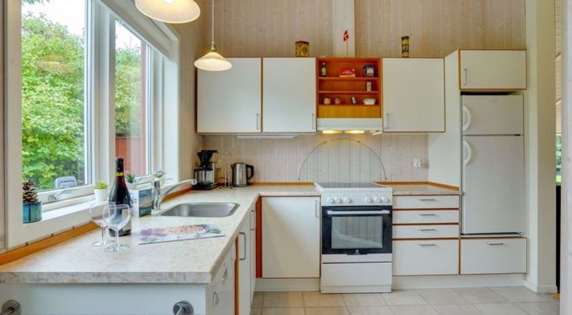 Photo of "Lyra" - 800m from the sea