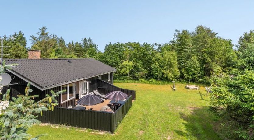 Photo of "Zenitha" - 300m from the sea