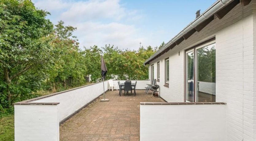 Photo of "Solmaz" - 3.5km from the sea