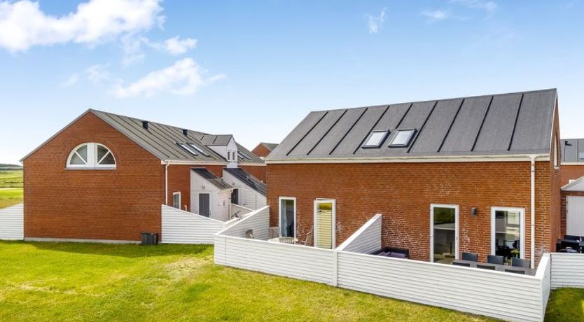 Photo of "Nils" - 2.3km from the sea