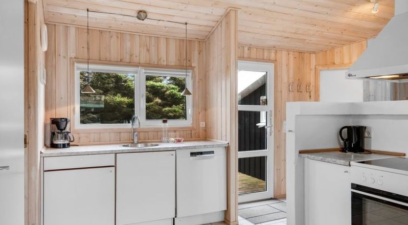 Photo of "Ellen" - 289m from the sea