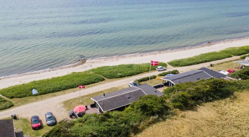 Photo of "Akseline" - 20m from the sea