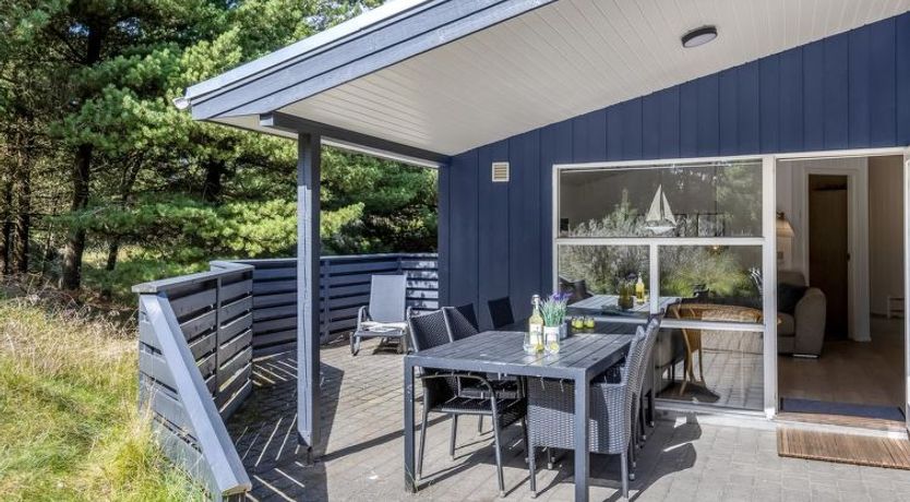 Photo of "Roald" - 2.2km from the sea