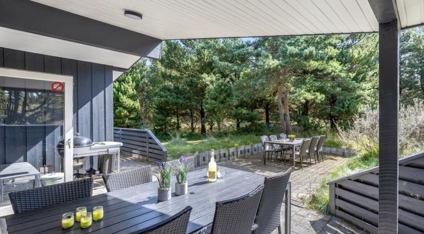 Photo of "Roald" - 2.2km from the sea