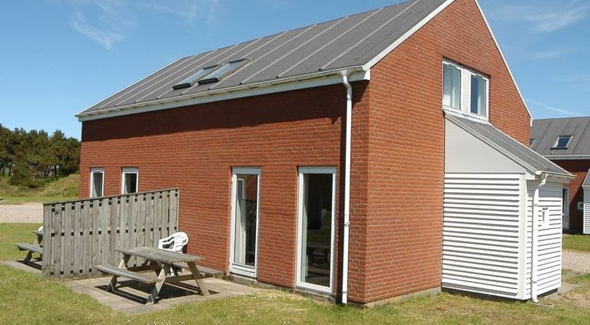 Photo of "Nilaus" - 2.3km from the sea