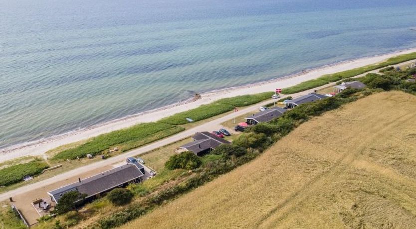 Photo of "Bertold" - 20m from the sea