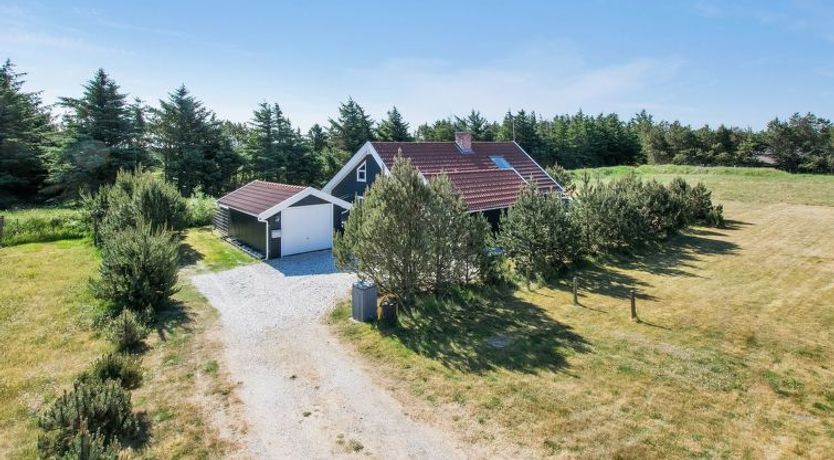 Photo of "Bente" - 800m from the sea