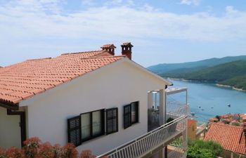 Katarina Holiday Home