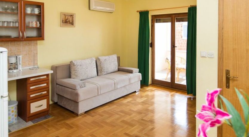 Photo of Nikol Apartment 2