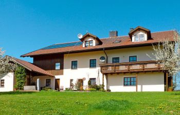 Freisinger Apartment 2 Holiday Home