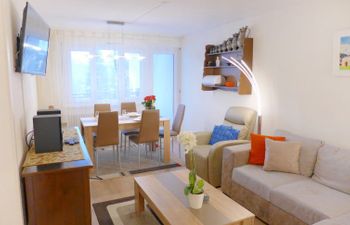 Barzettes-Vacances 553 / Entrée N° 14 Apartment 5 Holiday Home