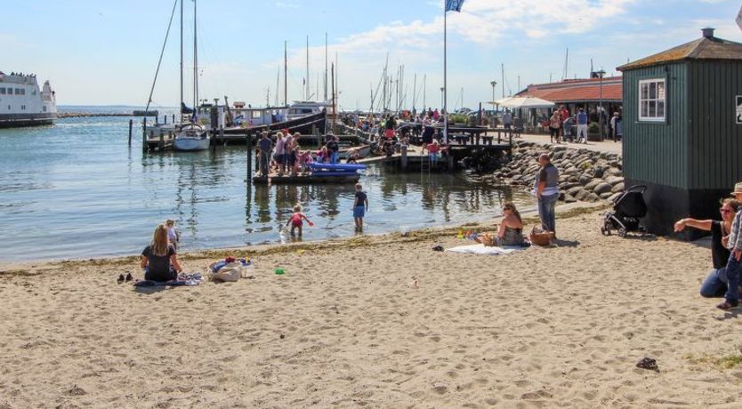 Photo of "Anniek" - 1km to the fjord