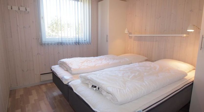 Photo of "Emmarenze" - 400m from the sea