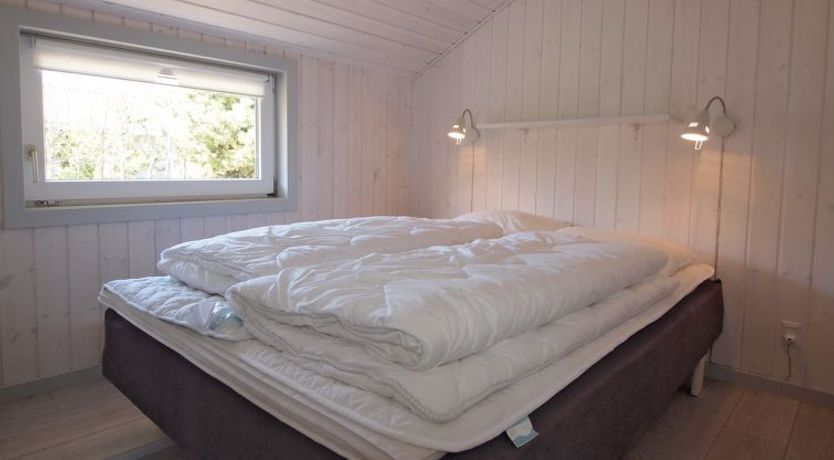 Photo of "Emmarenze" - 400m from the sea