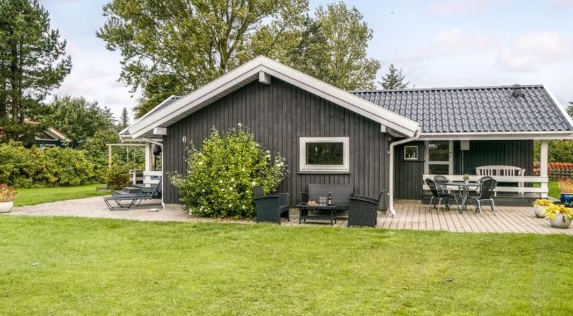 Photo of "Stasia" - 75m from the sea