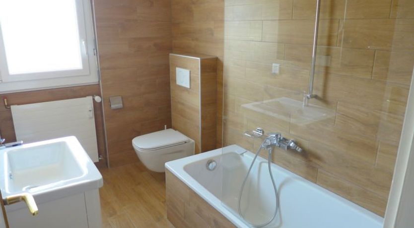 Photo of Andrea A 10