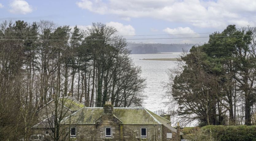 Photo of Loch Leven Lodge 25 East