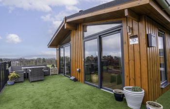 Loch Leven Lodge 10 Holiday Home