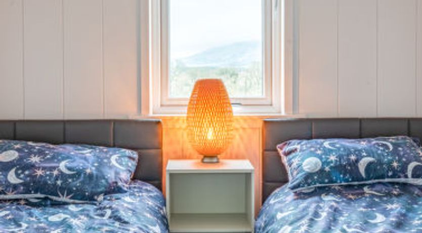 Photo of Loch Leven Lodge 25 East