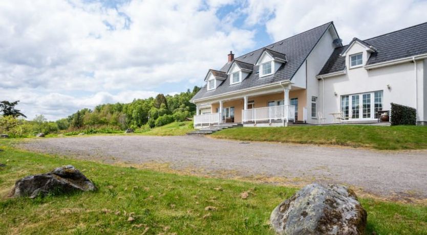 Photo of Bearnock House