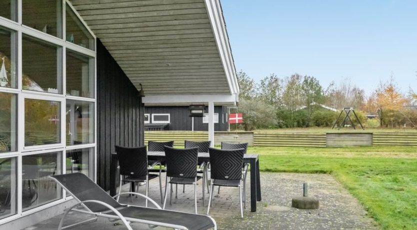 Photo of "Elni" - 900m from the sea