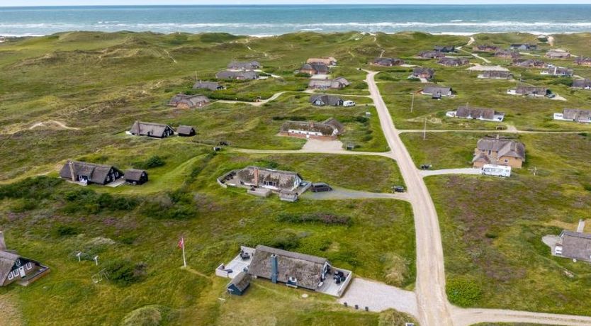 Photo of "Hen" - 400m from the sea