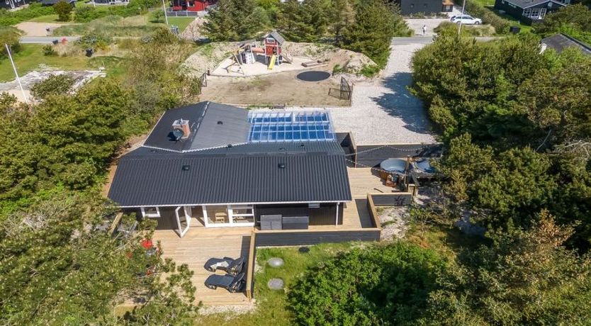 Photo of "Finne" - 800m from the sea