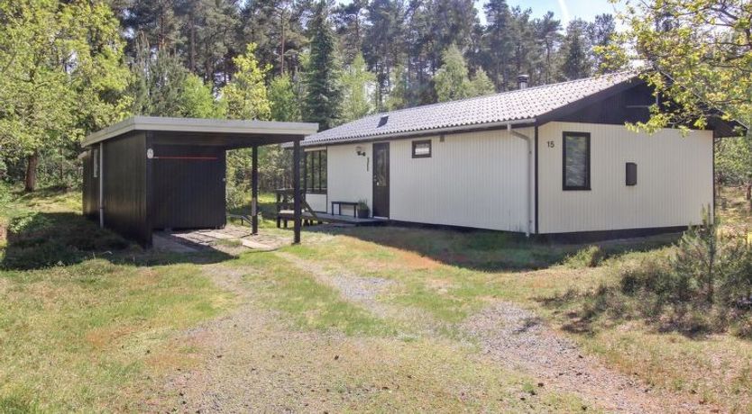 Photo of "Eeske" - 800m from the sea