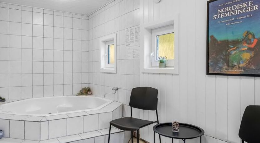 Photo of "Arnold" - 3.3km from the sea